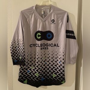 M: Cycleogical Calif. 3/4 Sleeve Pullover Cycling Jersey Grey:Black Pre Owned